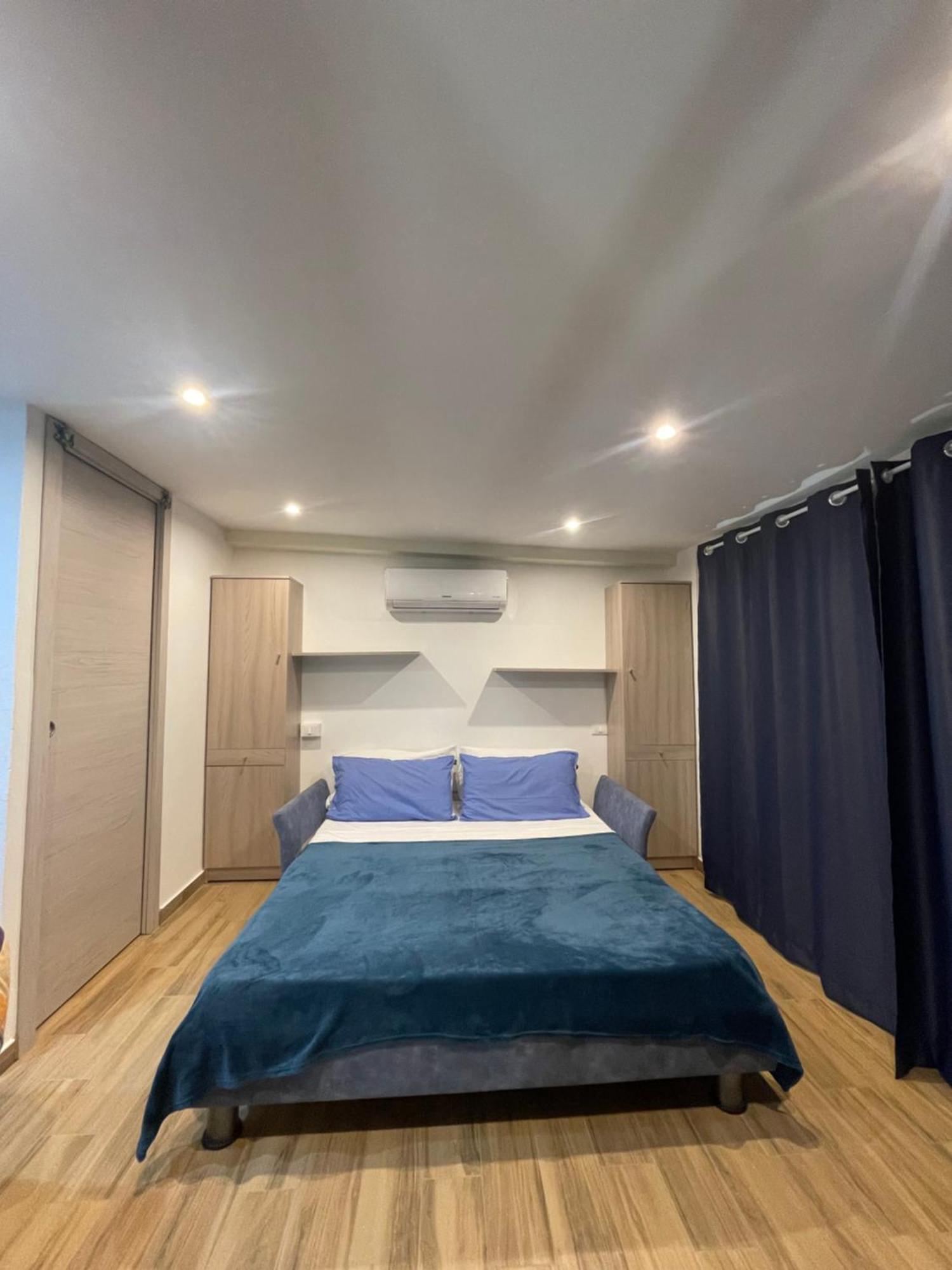 Stay In Center Tao Apartments タオルミーナ エクステリア 写真